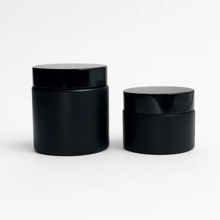 Pot en verre noir